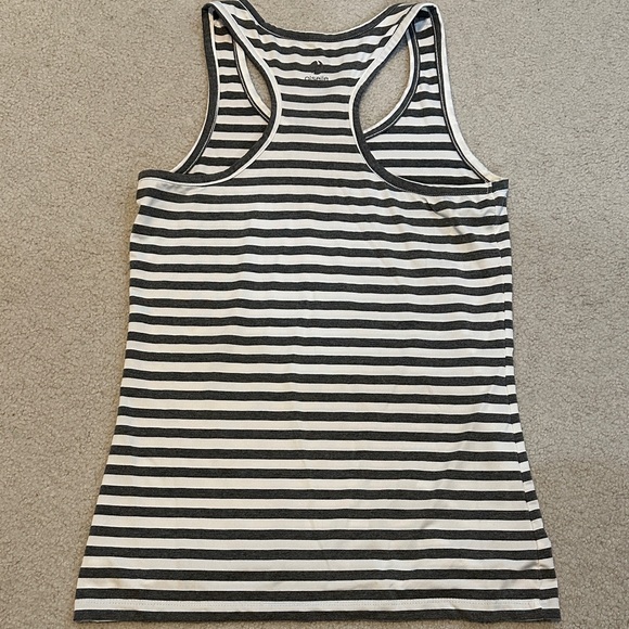 Oiselle sz M Grey and White Striped Tank with Red Bird - Picture 3 of 3
